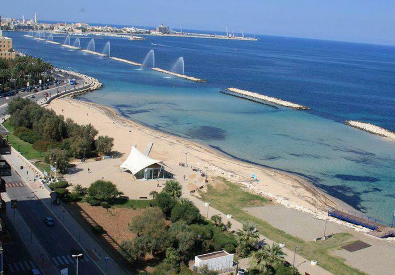 Bari Design City Centre CasatuaБарі Екстер'єр фото